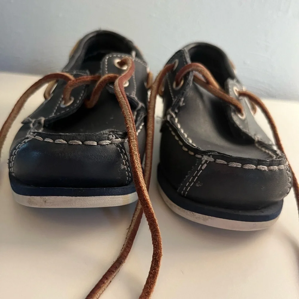 Timberland Blue Boat Shoes White Stitching & Brown Laces